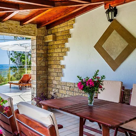 Nerissa - Skopelos Glossa *