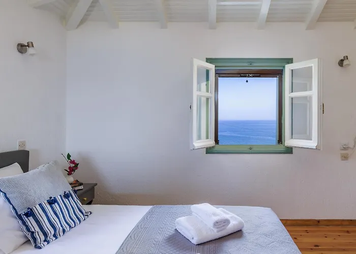 Nerissa - Skopelos Glossa *